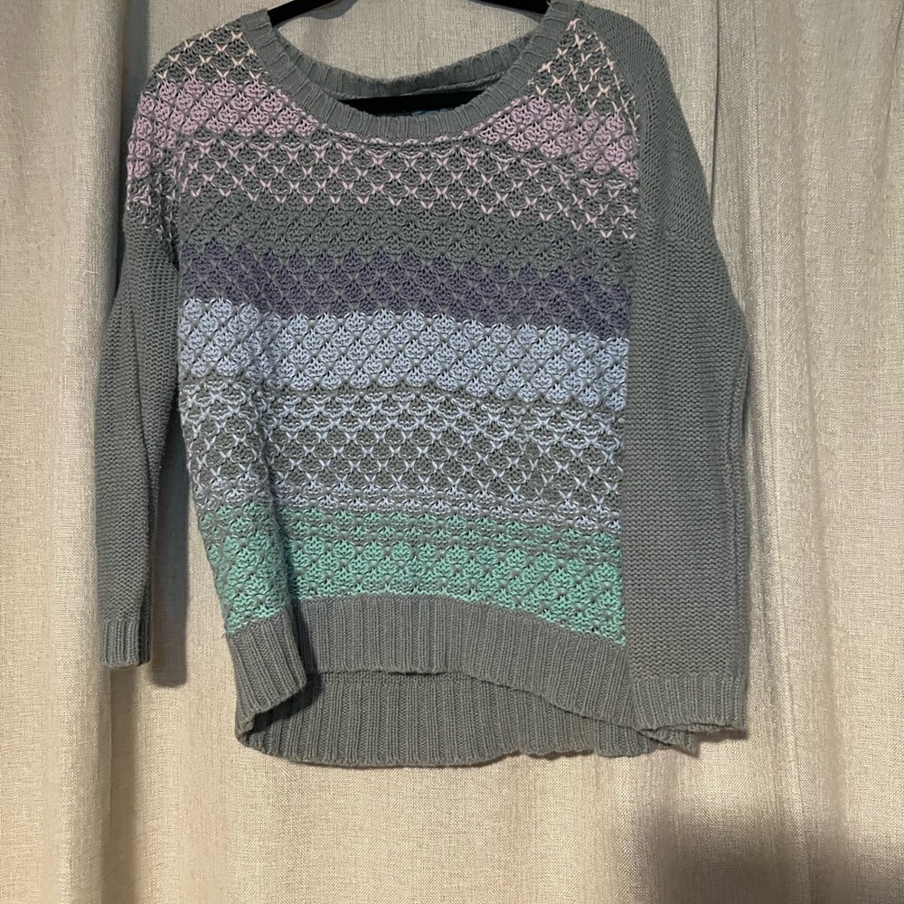 American Eagle Outfitters size Small knighted sweater
